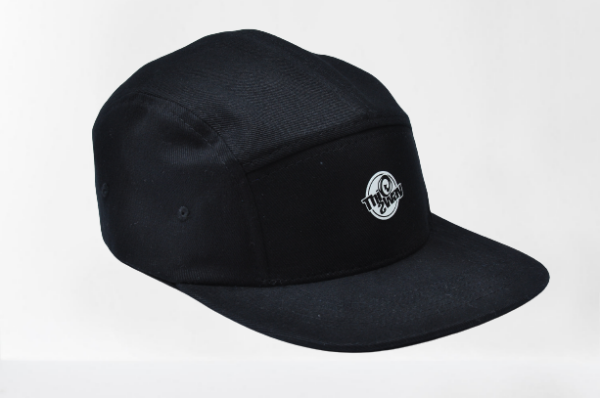 BONÉ FIVE PANEL TW ETIQUETA LOGO - Image 3